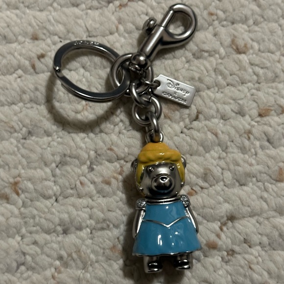 Cinderella Coach x Disney brand new bear princess keychain - Picture 2 of 4